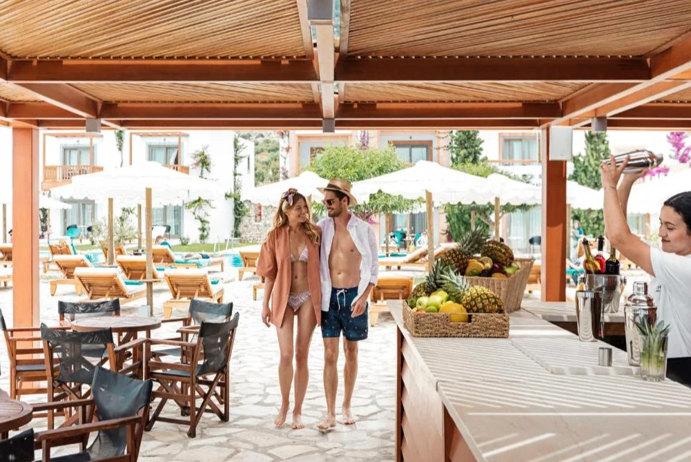 Mitsis Blue Domes Exclusive | strand bar